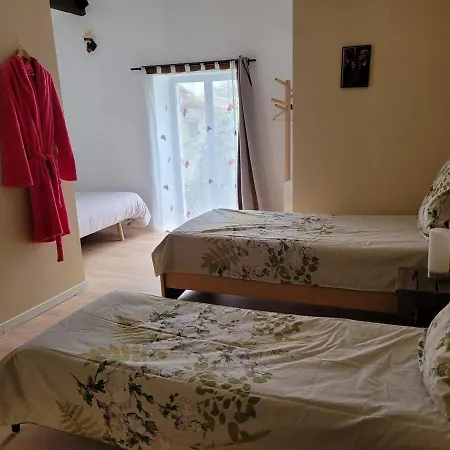 Maison De Famille Feriehus Saint-Jean-de-Sauves