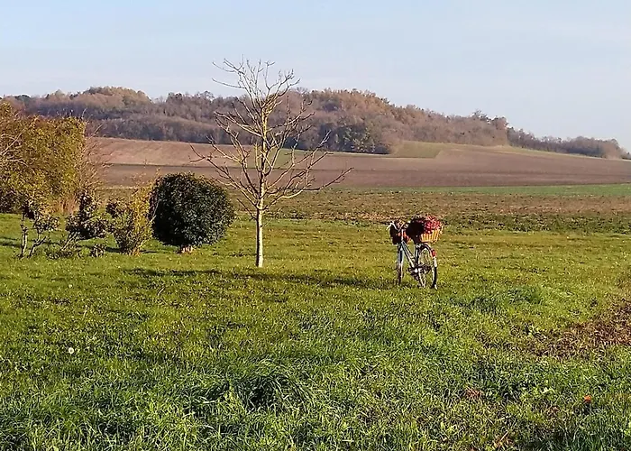 펜션 Maison De Famille Saint-Jean-de-Sauves